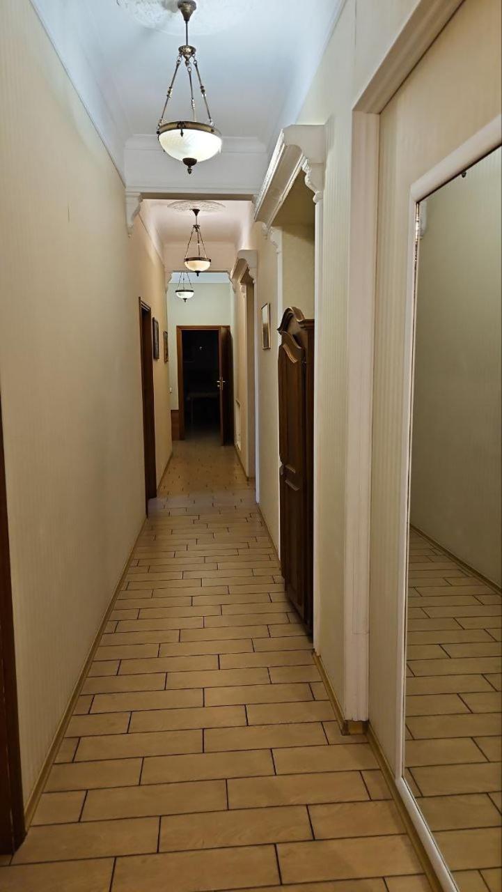 Bessarabka Apartments เคียฟ ภายนอก รูปภาพ