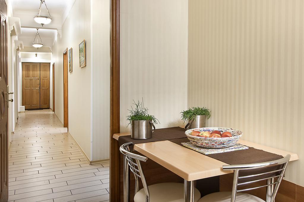 Bessarabka Apartments เคียฟ ห้อง รูปภาพ